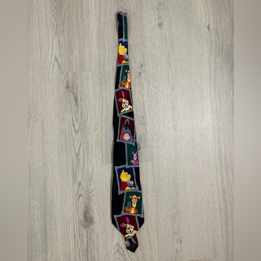 VTG Disney Winnie the Pooh 100% Silk Tie Black